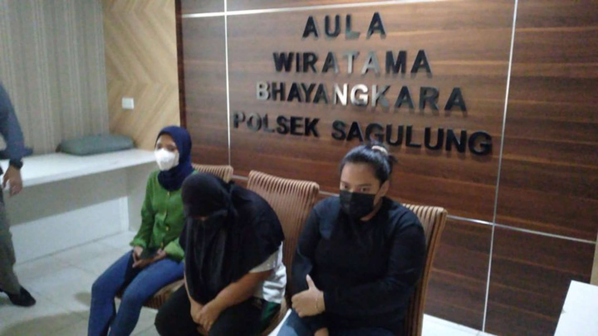 3 Wanita Muda Diimingi Kerja di Malaysia, Mereka Malah Disekap di Batam